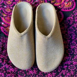 Rothy’s Casual Clog Birch Tan size 7